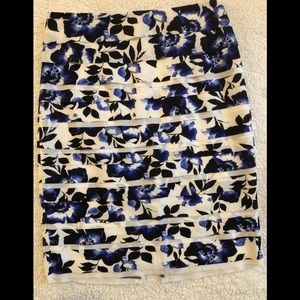 White House Black Market Floral Pencil Skirt